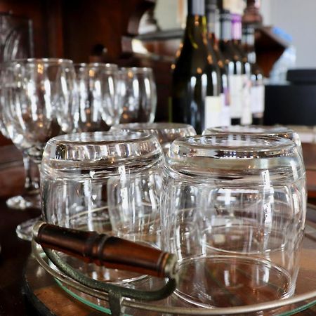 Blue Bell Inn Sorell Bagian luar foto
